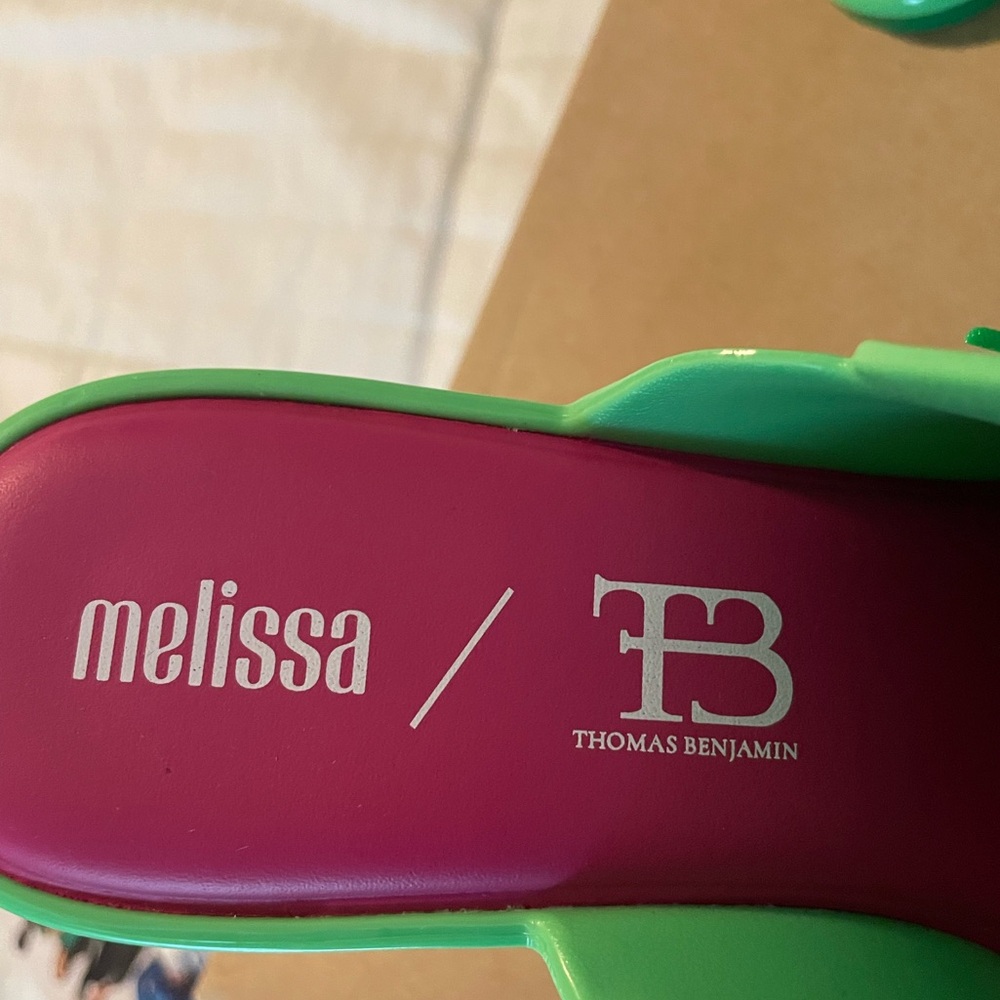 Fun petal green and pink high heels - Picture 6 of 7